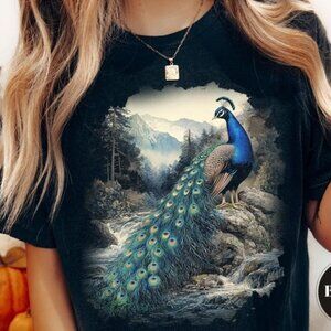 Vintage 90s Peacock Graphic T-Shirt | Aesthetic Birdwatching Tee